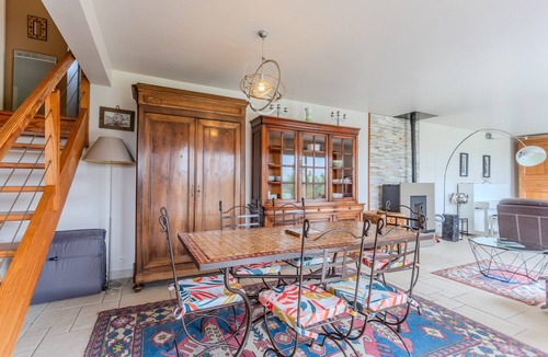 Buzy House | Holiday Home 'Gîte Gousseau' with Mountain View, Private Terrace & Wi-Fi