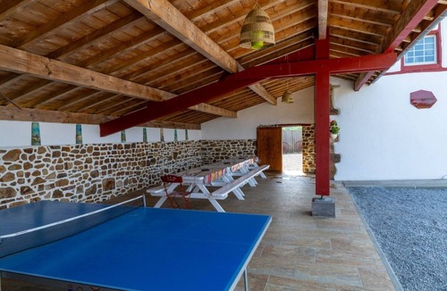 Masparraute House | Holiday Home “Gîte Ithurrondoa” with Private Pool, Terrace & Wi-Fi