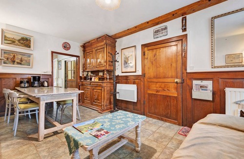 Aramits House | Holiday Home "Gîte La Petite Gourmande" with Shared Terrace, Communal Garden and Wi-Fi