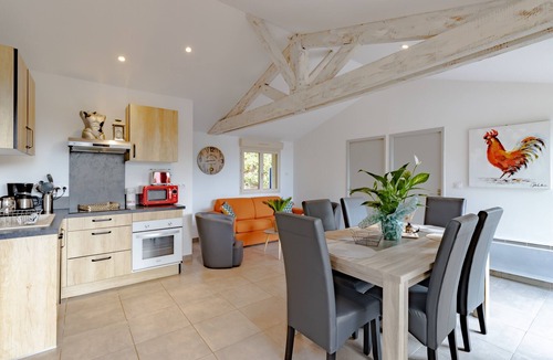 Sarlat-la-Caneda House | Holiday Home 'Les Combes De Rieux' with Private Terrace, Garden and Wi-Fi