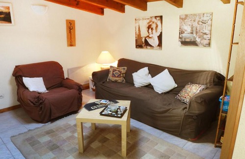 Condeon House | Holiday Home La Grangette by Interhome
