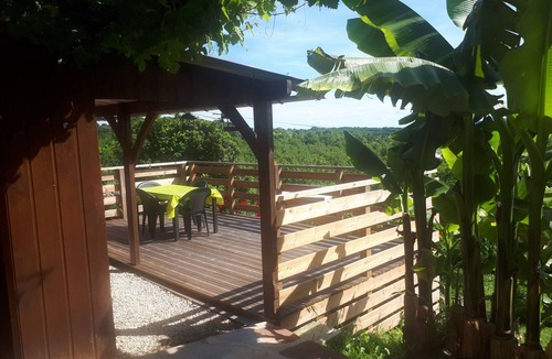 Meyssac House | Holiday Home "Le Gîte du Chauze" with Private Terrace, Garden, and Air Conditioning