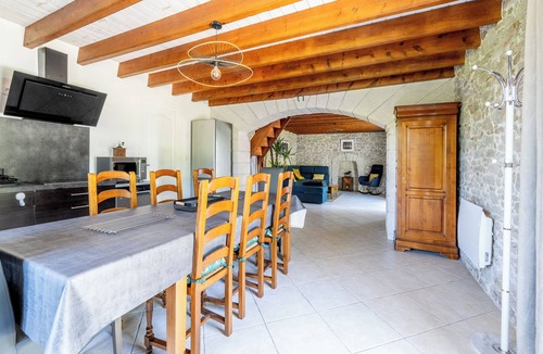 Saint-Herblain House | Holiday Home 'Manoir De L'aisnerie Le Pavillon' with Private Terrace, Private Garden and Wi-Fi