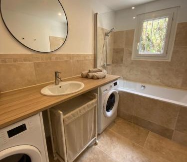 Cavalaire-sur-Mer House | Holidayhome with a view - Les Lucines