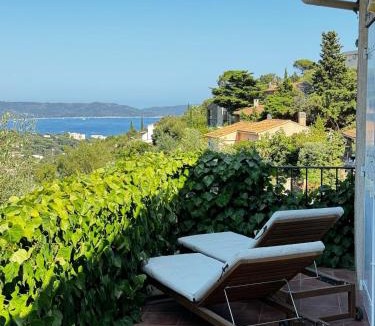 Cavalaire-sur-Mer House | Holidayhome with a view - Les Lucines