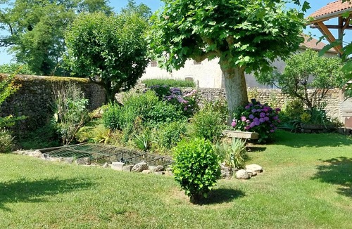 Saint-Gladie-Arrive-Munein House | Homerez - House in Saint-Gladie