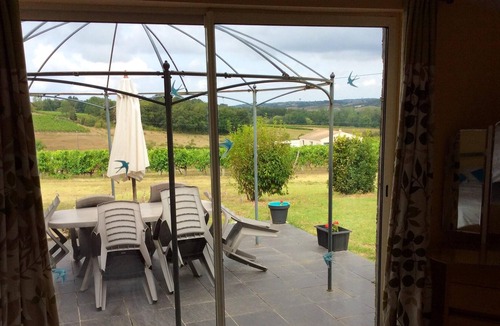 Mirambeau House | Homerez - Spacious house for 6 ppl. with garden at Saint-Bonnet-sur-Gironde
