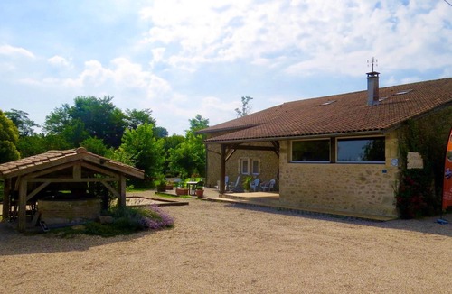 Blaignac Apartment | Homerez - Nice appartement for 5 ppl. with shared pool and terrace at Blaignac