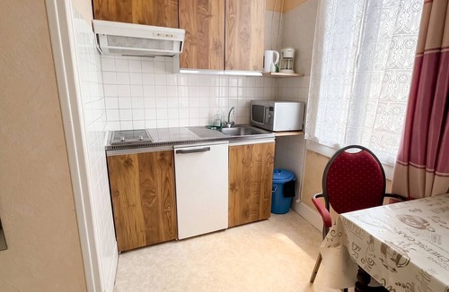 Neris-les-Bains Apartment | Homerez - Studio in Néris-les-Bains
