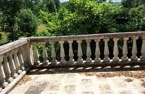 Larroque-Saint-Sernin Villa | Homerez - Villa with pool in Larroque-Saint-Sernin