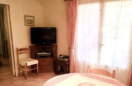 Fayence Villa | Homerez - Villa for 4 ppl. with swimming-pool, garden and terrace at Fayence
