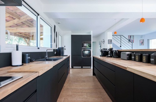 Soorts-Hossegor Villa | Hossegor! Villa 5 * and heated pool, lake and town center on foot!