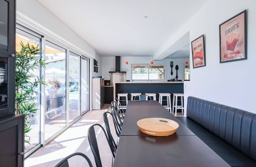Soorts-Hossegor Villa | Hossegor! Villa 5 * and heated pool, lake and town center on foot!