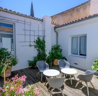 Ars-en-Re Hotel | Hotel Le Clocher