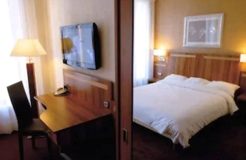 Richebourg - Saint-Clement Hotel | Hotel The Originals du Grand Monarque