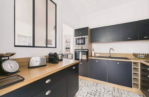 Saint-Michel-Chef-Chef House | House 50m from the sea, 8 adults 3 children