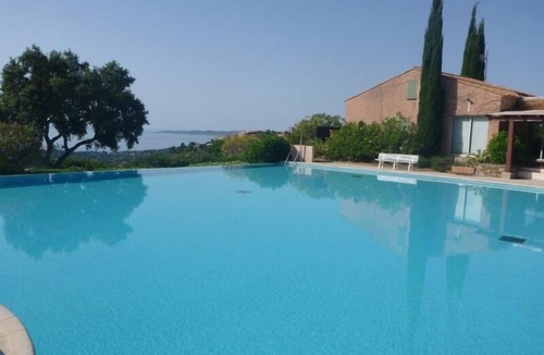 Les Issambres House | House 8 pers. Sea view in private domain, at the edge of the forest; Mountain biking, hiking