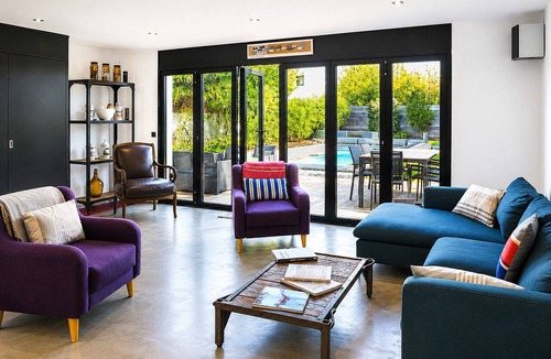 La Rochelle House | House for 11 people with a pool in La Rochelle