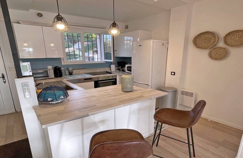 Sainte-Maxime House | House for 4 people – Air conditioning – Terrace – WiFi – Near town center and shops –.