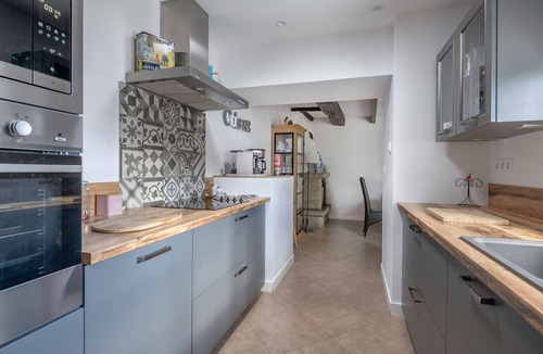 Guerande House | House for 5 with garden, terrace & BBQ