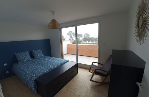 Carcans House | House in a green setting, with splendid view of the lake and 80m from its beaches!