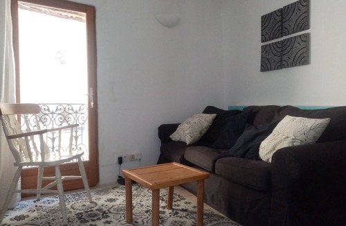 Le Bar-sur-Loup House | House in the heart of a peaceful village.