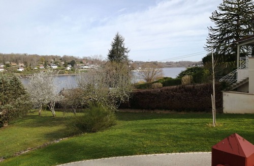 Saint-Plantaire Cottage | House lake view - 4 guests