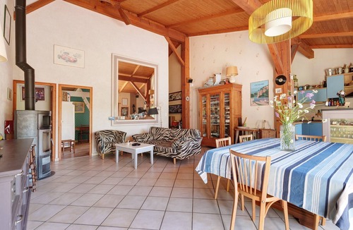 La Montagne House | House Near Nantes for 6 People