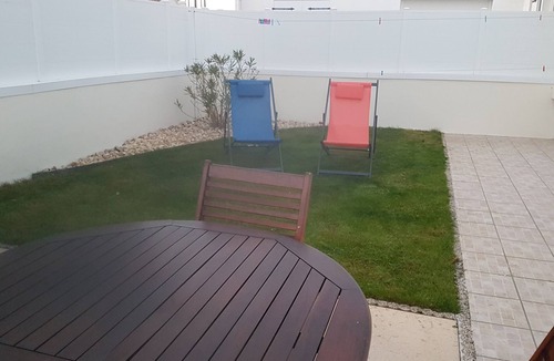 Saint-Hilaire-de-Riez House | House sleeps 4, 600 m from sea and beach. WIFI Bed linen and towels. 2 🚲