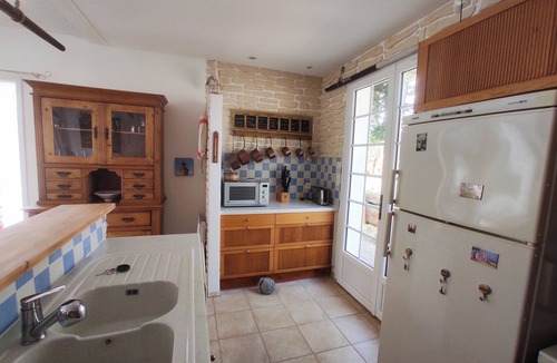 L'Epine House | House under the pines, 300 m from the beach