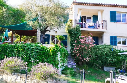 Valbonne Villa | House/Villa - VALBONNEHouse with garden