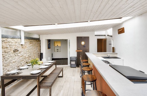Barbatre Ski Chalet | House with garden for 8, 550m from the beach