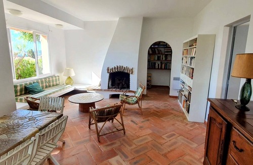 Sainte-Maxime House | House with garden, 300m from the sea, 5mn by bike from the center, 2 bedrooms, sleeps 6
