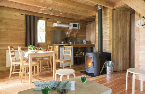 Rille RV Rental | Huttopia Lac de Rillé