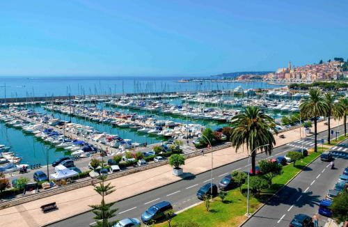 Menton Hotel | ibis budget Menton Bord de Mer