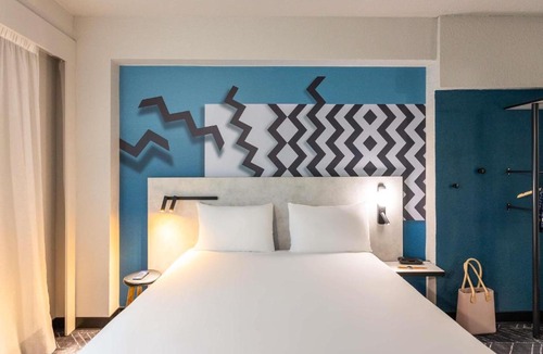 Saint-Bruno - Saint-Victor Hotel | ibis Styles Bordeaux Centre Mériadeck