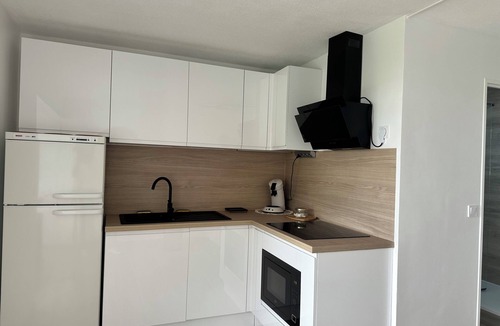 Tamaris Apartment | In private residence les jardins d'alizarines with swimming pool close to sea shops