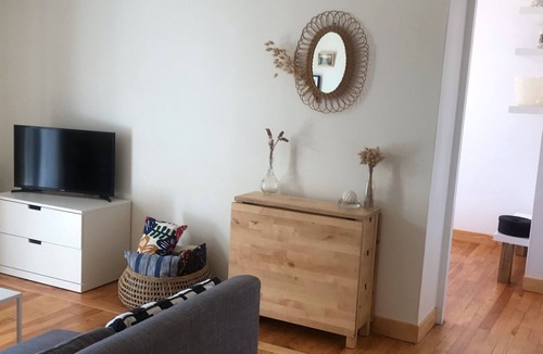 Contis-les-Bains Apartment | In the heart of Contis, 200 m from the beach, T3 apartment with terrace