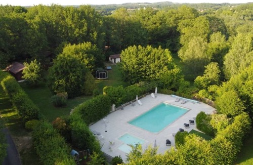 Saint-Genies Ski Chalet | In the Périgord Noir, between Sarlat and Montignac, comfortable chalet* in a peaceful setting