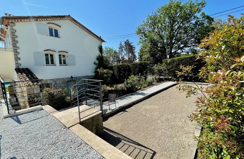 Valbonne Villa | JdV Holidays Villa Clématite, 4 Bedrooms, A/C & Pool, Within Walking of Village