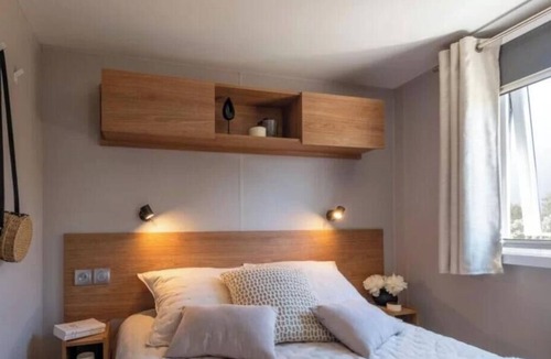 Hostens House | Jerry" mobile home in the heart of the pony club