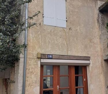 Jonzac House | Jonzac Centre Ville - Private Home near Chateau