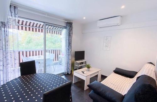 La Bocca Nord Apartment | JOURDAN - Quiet with terrace Wifi Air conditioning Pool