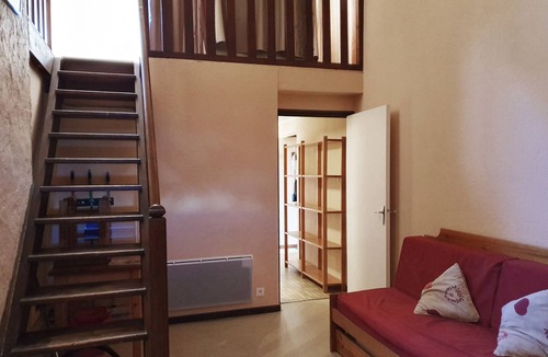Saint-Colomban-des-Villards Apartment | Just 5 minutes from the Domaine des Sybelles! Fully equipped apartment with view.
