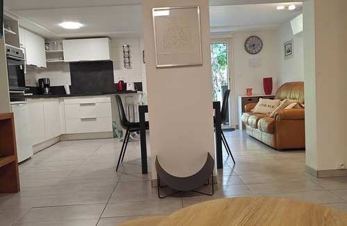 Latresne Apartment | Just 9 minutes from Bordeaux: a getaway along the Garonne River at the 4-star Latresne vacation rental