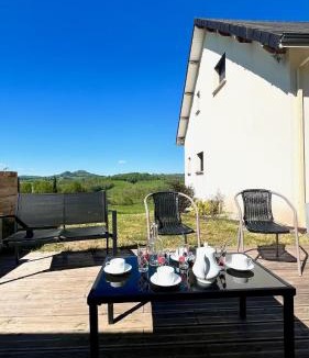 Mansac Villa | L’écrin des bois
