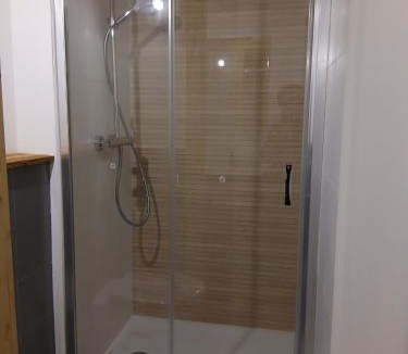 Saint-Martin-sur-la-Chambre Apartment | L'Amandier