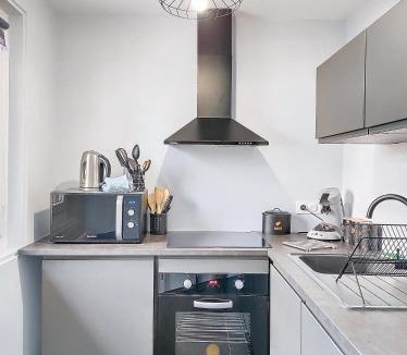 Oyonnax Apartment | L'atelier d'Anatole