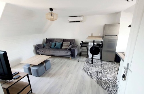 Brive-la-Gaillarde Apartment | L'Efficient Aparthotel: Charming Accommodations in Brive
