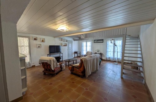 L'Epine House | L'Ermentaire - 5min à pied de la plage, Jardin